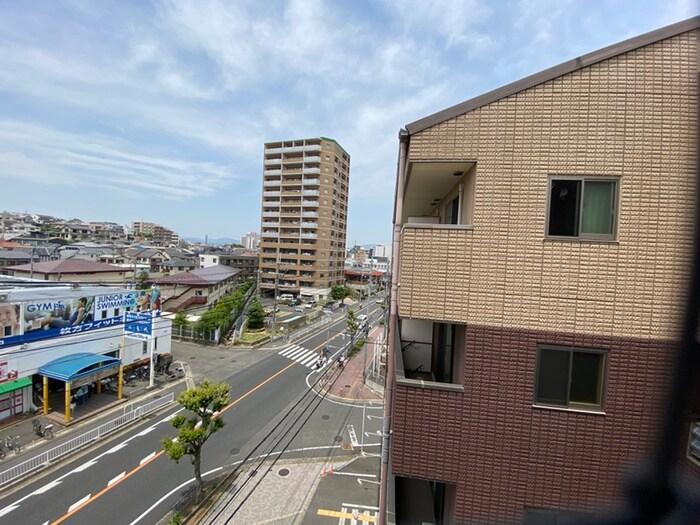 物件内観写真18　(室内からの展望)