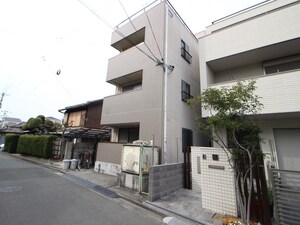 ノンノン１号館外観写真