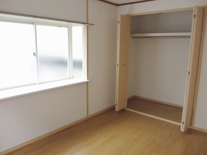 物件内観写真4　(居室)