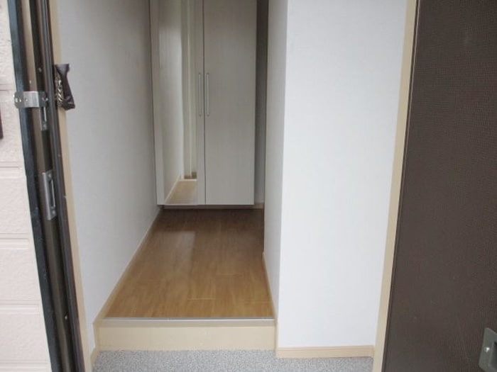 物件内観写真8　(廊下)