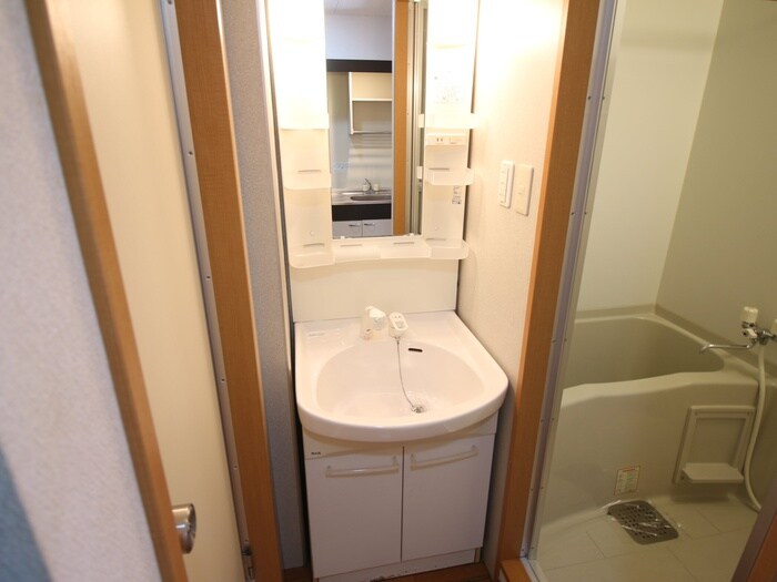 物件内観写真11　(洗面)