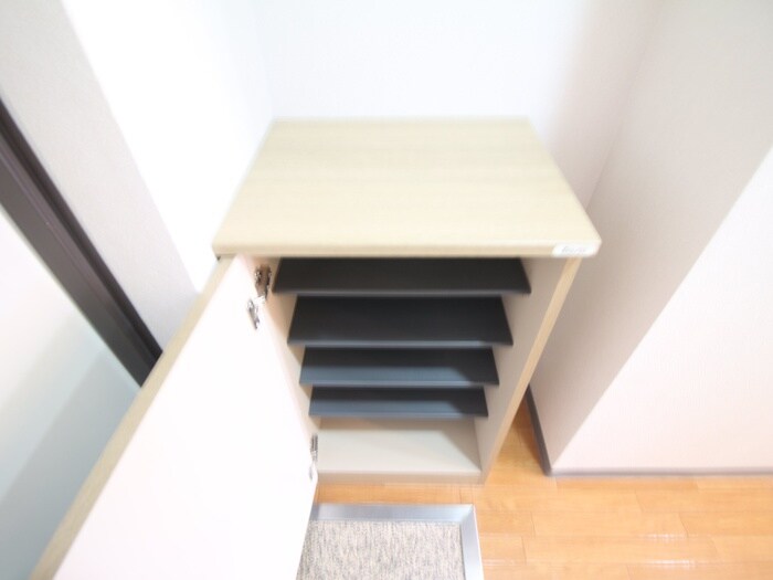 物件内観写真15　(靴箱)