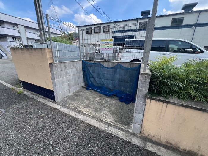 物件外観写真6　(建物設備)