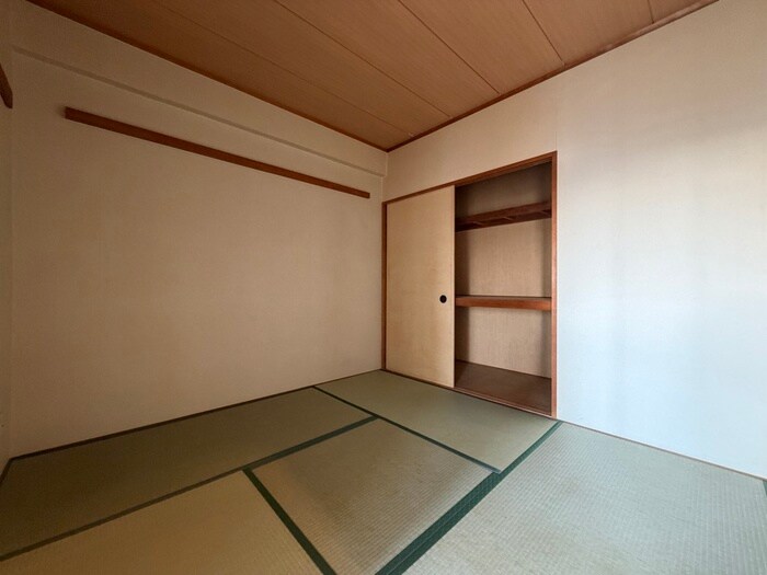 物件内観写真11　(居室)