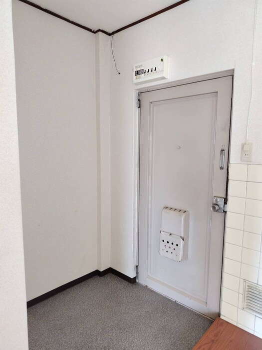 物件内観写真20　(玄関)