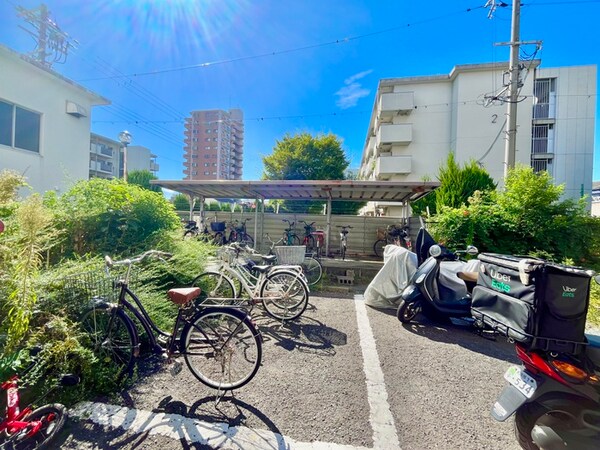 駐輪場