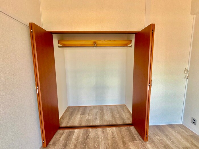 物件内観写真16　(収納)