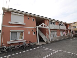 シャルマン島泉外観写真