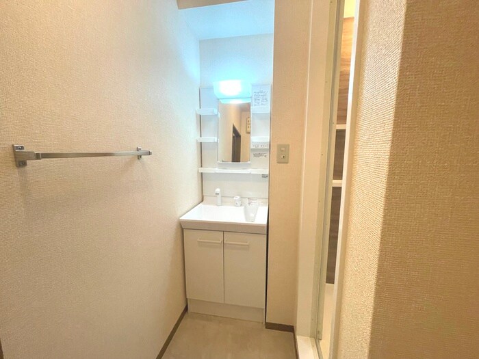 物件内観写真15　(洗面)