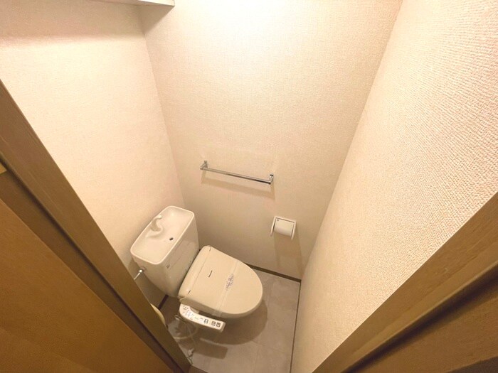 物件内観写真16　(トイレ)