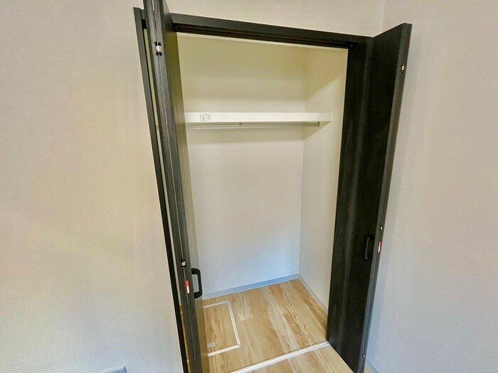 物件内観写真10　(収納)