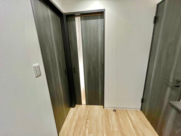 物件内観写真18　(廊下)