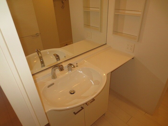 物件内観写真13　(洗面)