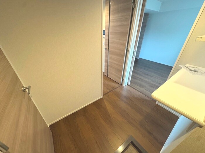 物件内観写真14　(廊下)