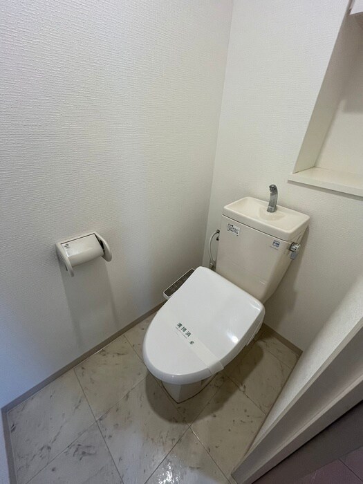 物件内観写真11　(トイレ)