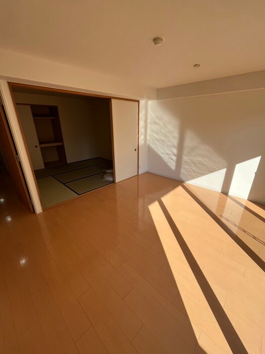 物件内観写真11　(居室)