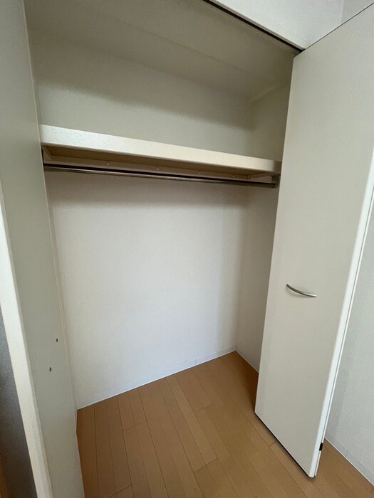 物件内観写真16　(収納)
