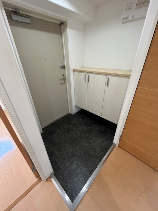 物件内観写真18　(玄関)