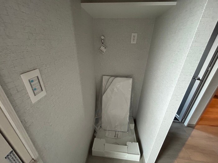 物件内観写真10　(洗濯機置場)