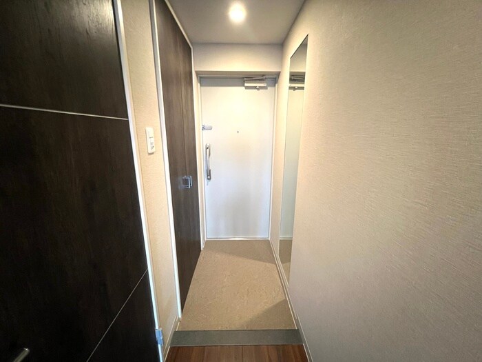 物件内観写真11　(玄関)