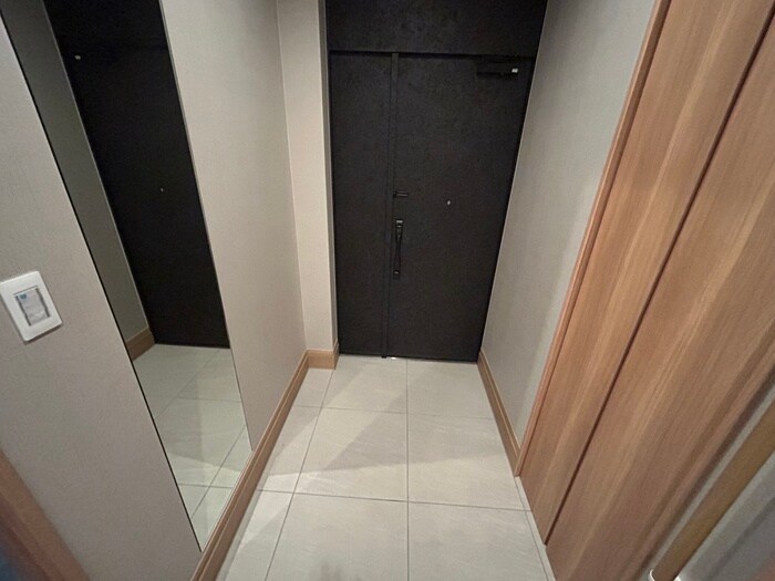 物件内観写真21　(玄関)