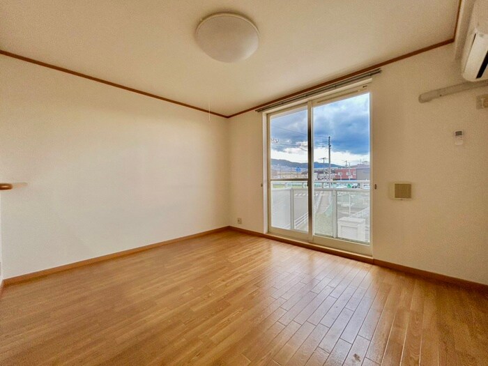 物件内観写真12　(居室)