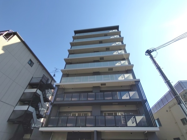 建築中