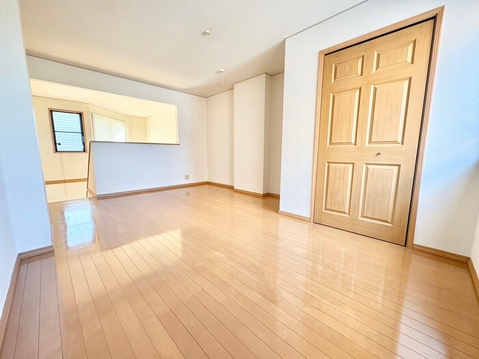 物件内観写真6　(居室)