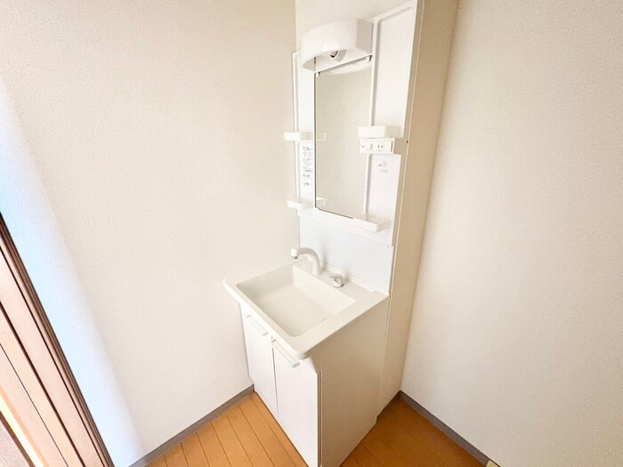 物件内観写真10　(洗面)