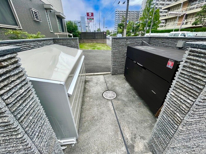 物件外観写真4　(建物設備)