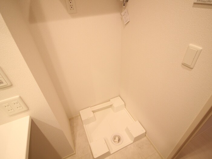 物件内観写真21　(洗濯機置場)