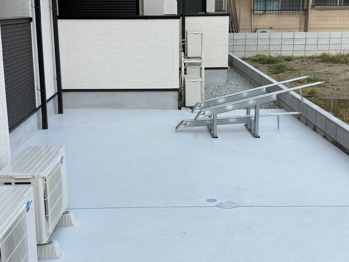 物件外観写真5　(駐輪場)