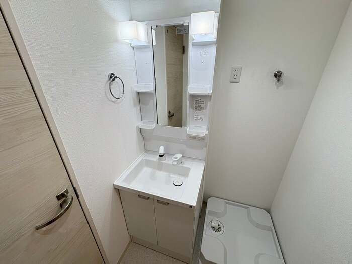 物件内観写真11　(洗面)