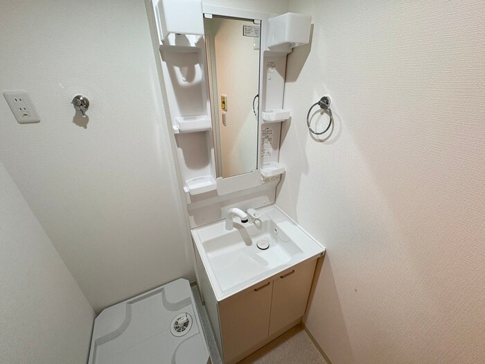 物件内観写真11　(洗面)