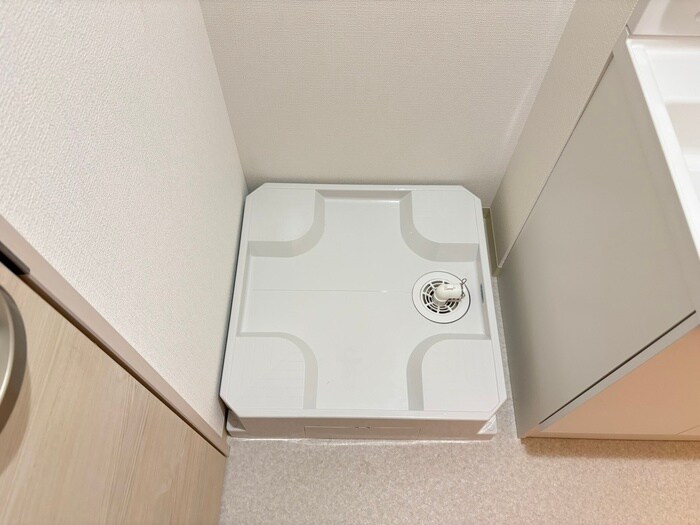 物件内観写真12　(洗濯機置場)