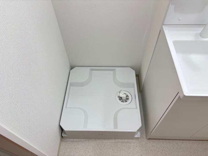 物件内観写真12　(洗濯機置場)