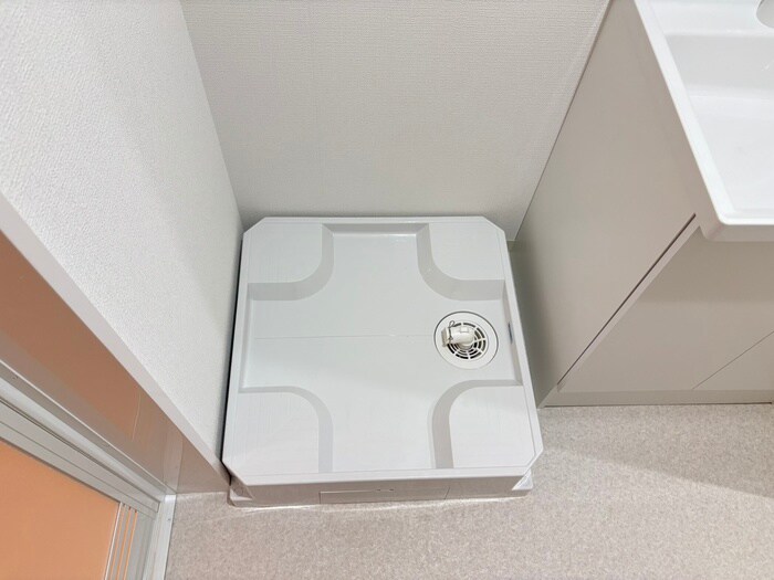 物件内観写真12　(洗濯機置場)