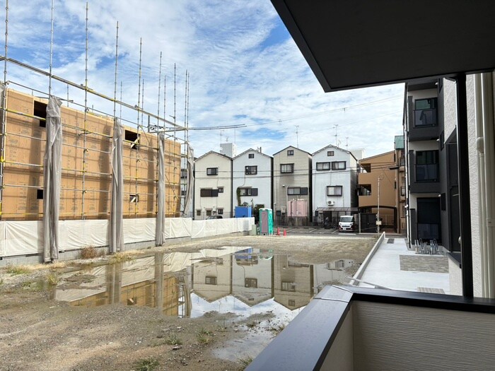 物件内観写真20　(室内からの展望)