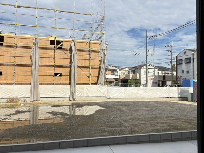 物件内観写真21　(室内からの展望)