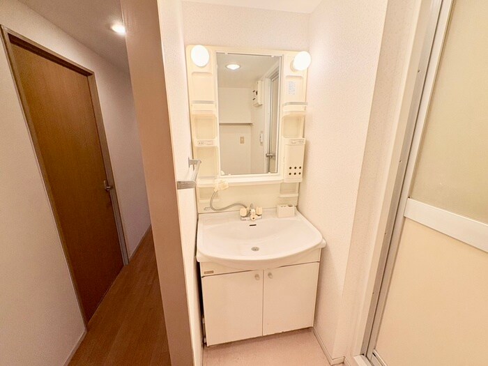 物件内観写真13　(洗面)