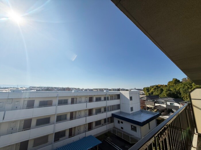 物件内観写真22　(室内からの展望)