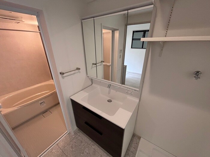 物件内観写真10　(洗面)