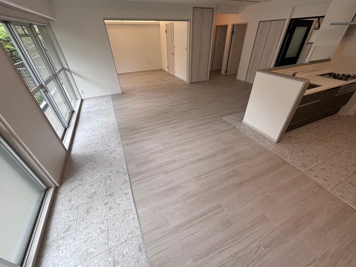 物件内観写真22　(居室)