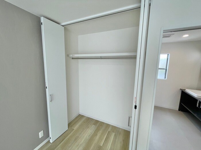 物件内観写真13　(収納)