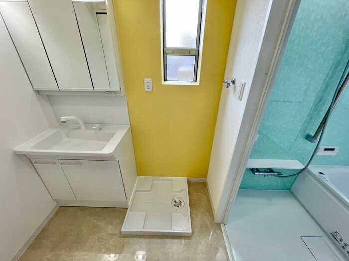 物件内観写真19　(洗濯機置場)