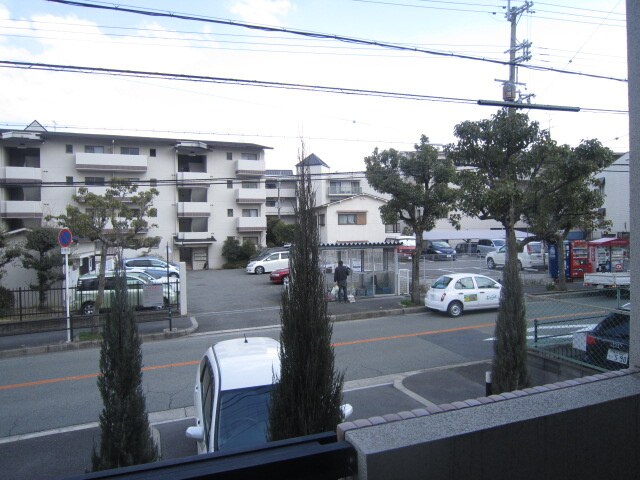 物件内観写真16　(室内からの展望)