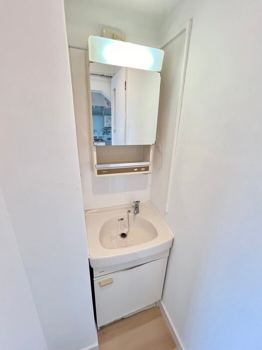 物件内観写真13　(洗面)