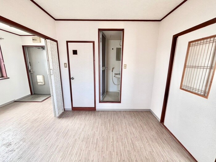 物件内観写真9　(居室)