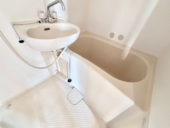 物件内観写真13　(バス／シャワールーム等)