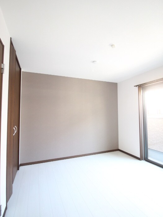 物件内観写真12　(居室)